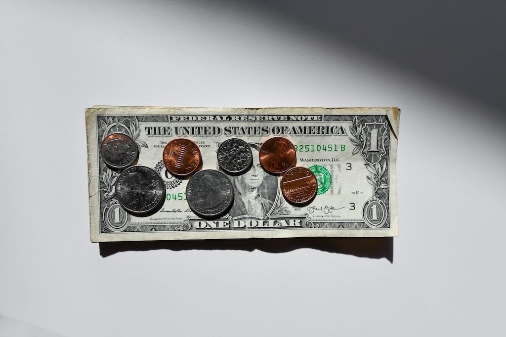 dollar-min